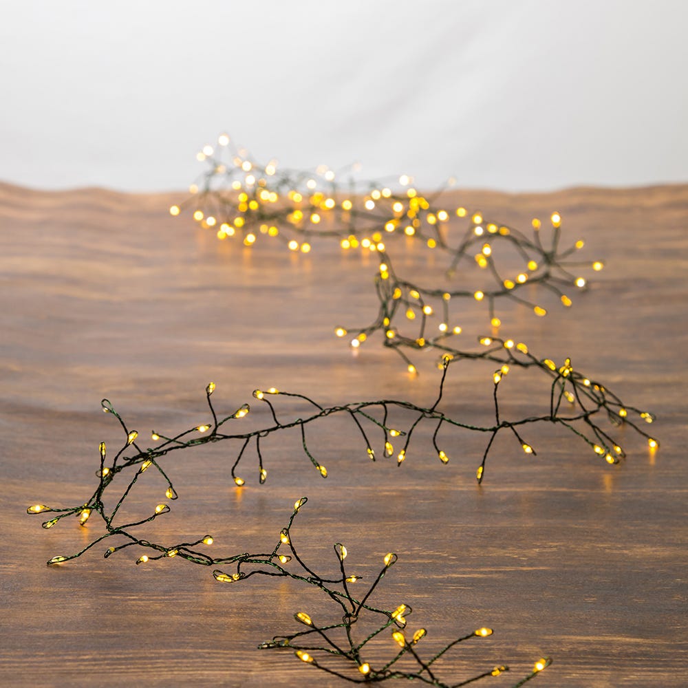 Kurt Adler 240-Light Twinkle Cool White LED Cluster Garland with Green Wire